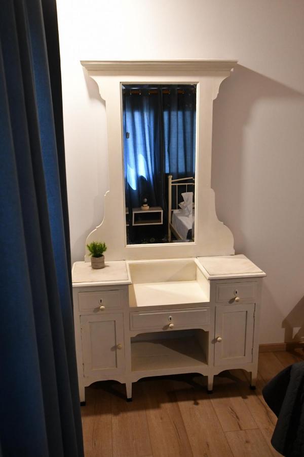 Downtown Loft Apartment Aigio Exterior photo